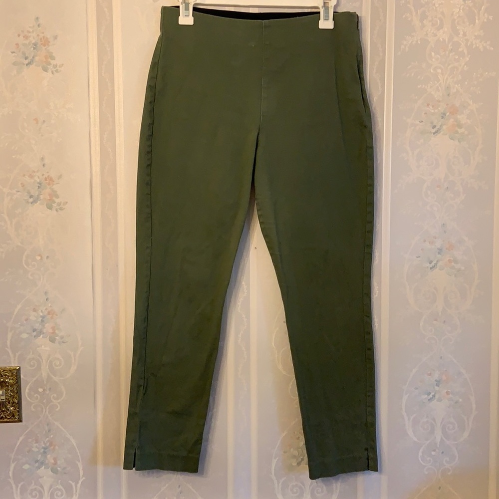 Old navy slim fit olive pants